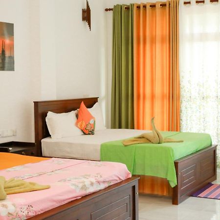 Relax Beach Resort Weligama Luaran gambar