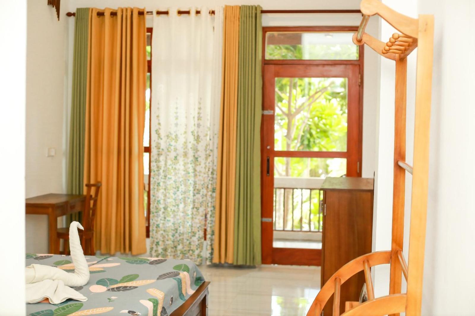 Relax Beach Resort Weligama Luaran gambar