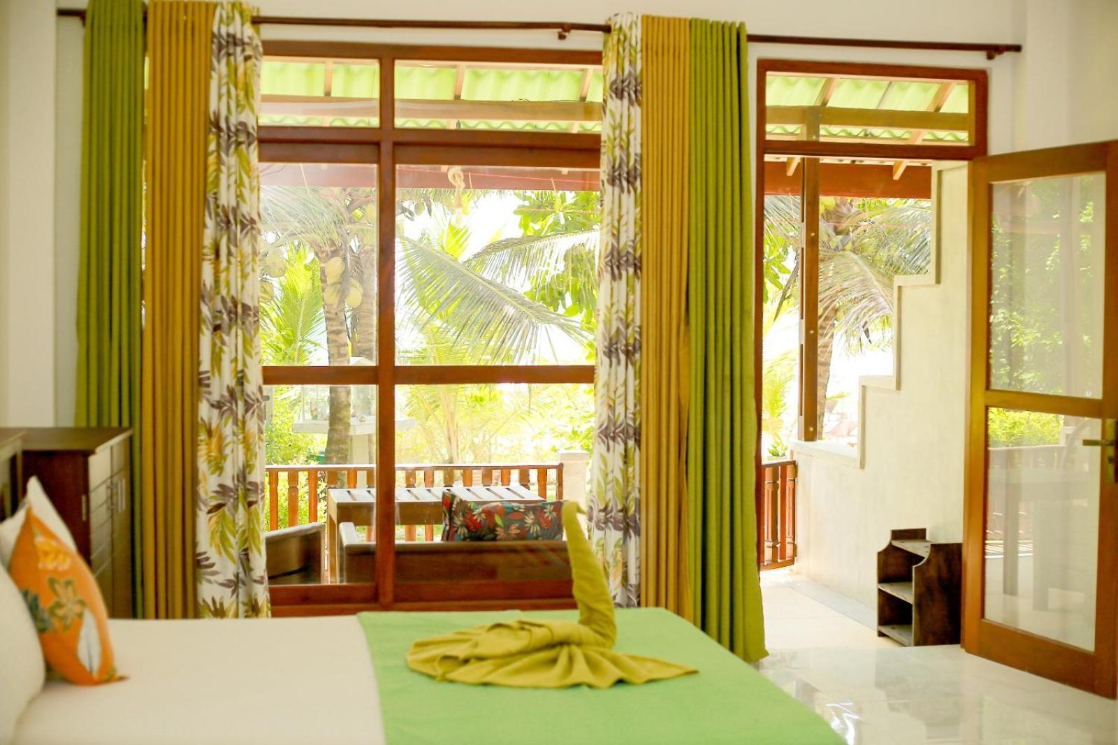 Relax Beach Resort Weligama Luaran gambar