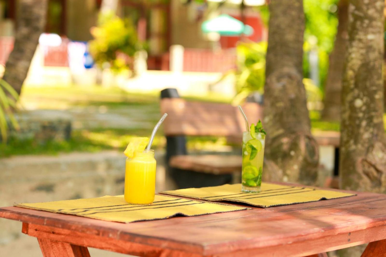 Relax Beach Resort Weligama Luaran gambar